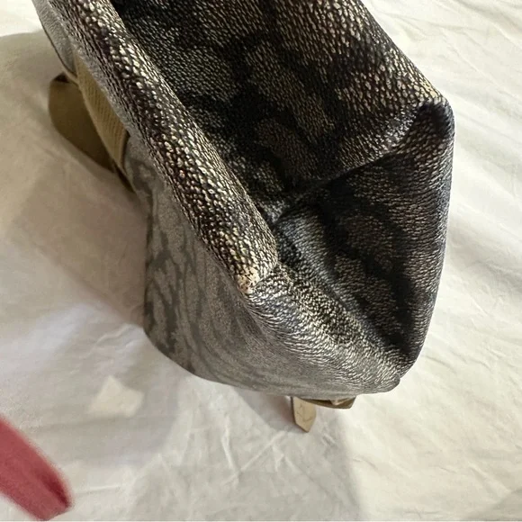 Yves Saint Laurent Boston Giraffe‎ Print Bag excellent condition! - Picture 2 of 10